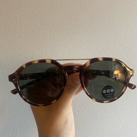 Komono Sunglasses - Picture 2 of 6